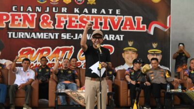 1.205 Atlet Ramaikan Turnamen Karate Bupati Cup 2025 di Cianjur