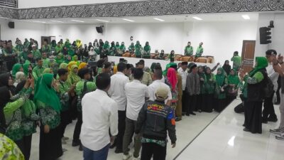 Guru Madrasah Demo ke DPRD Cianjur, Desak Pemerintah Angkat PPPK Tanpa Tes