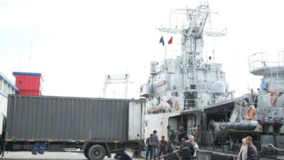 TNI AL Kerahkan Armada Skala Besar dan Tim Medis untuk Bantu Korban Bencana Sumatera