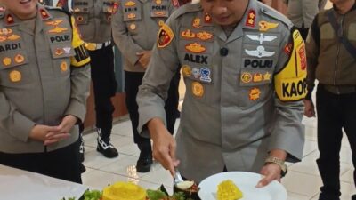 Potong Tumpeng di Aula Bhayangkara, Kapolres Cianjur Rayakan HPN 2026 Bersama Awak Media