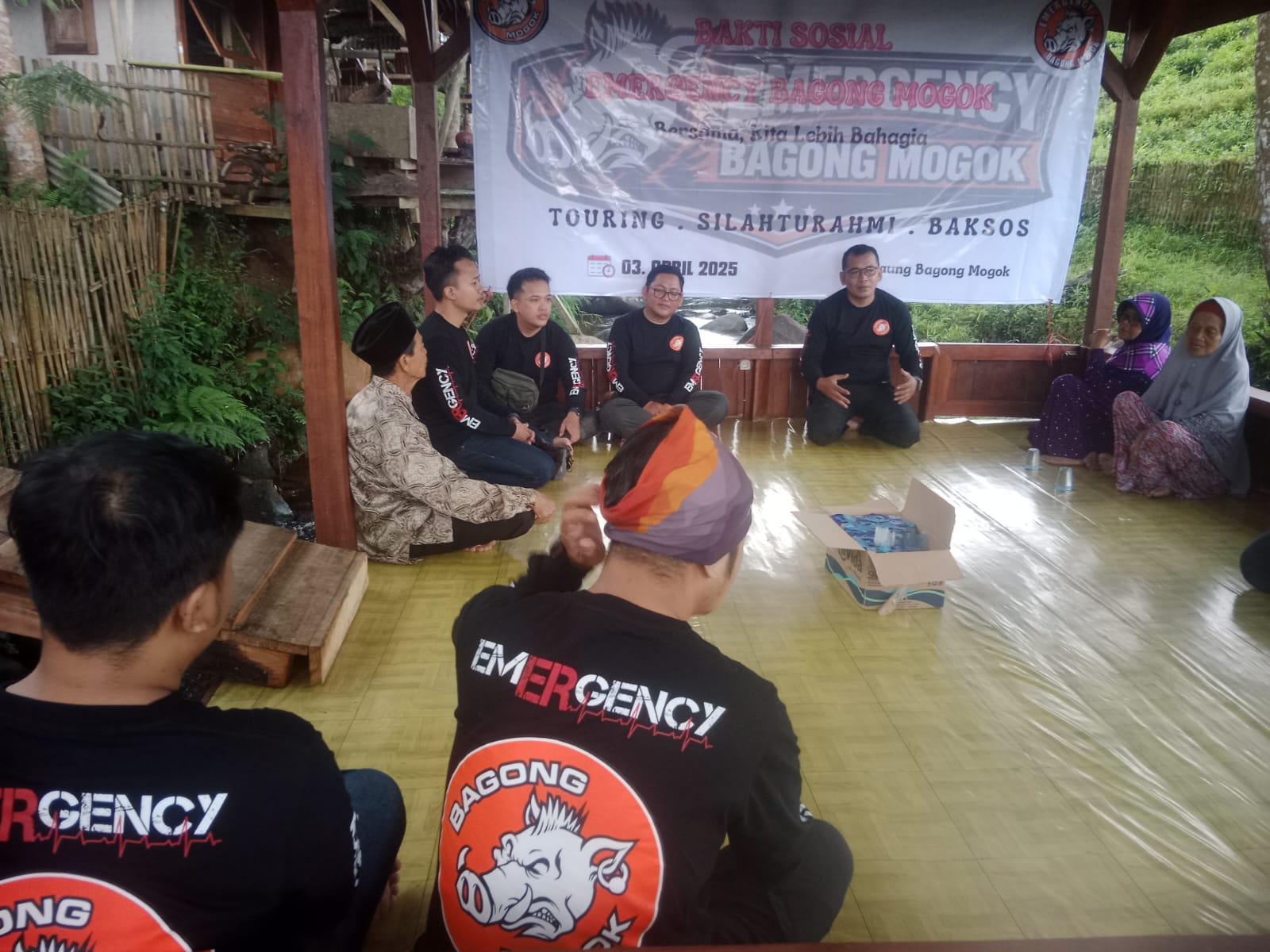 Touring Sambil Berbagi, BM Emergency Cianjur Turun Gunung Layani Kesehatan Gratis Warga Sukanagara