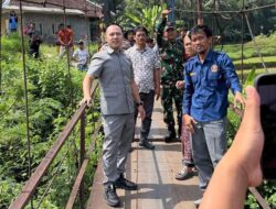 Jembatan Gantung Cijati Memprihatinkan, Angga Linoseva Desak Pemkab Cianjur Bergerak Cepat
