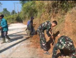 Satgas TMMD Ke-129 Prioritaskan Normalisasi Drainase, Jaga Fungsi Jalan Beton di Desa Mekarmukti