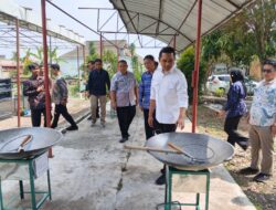 Bupati Cianjur Salurkan Insentif Alat Usaha untuk 400 UMKM, Dorong Pelaku Usaha Naik Kelas